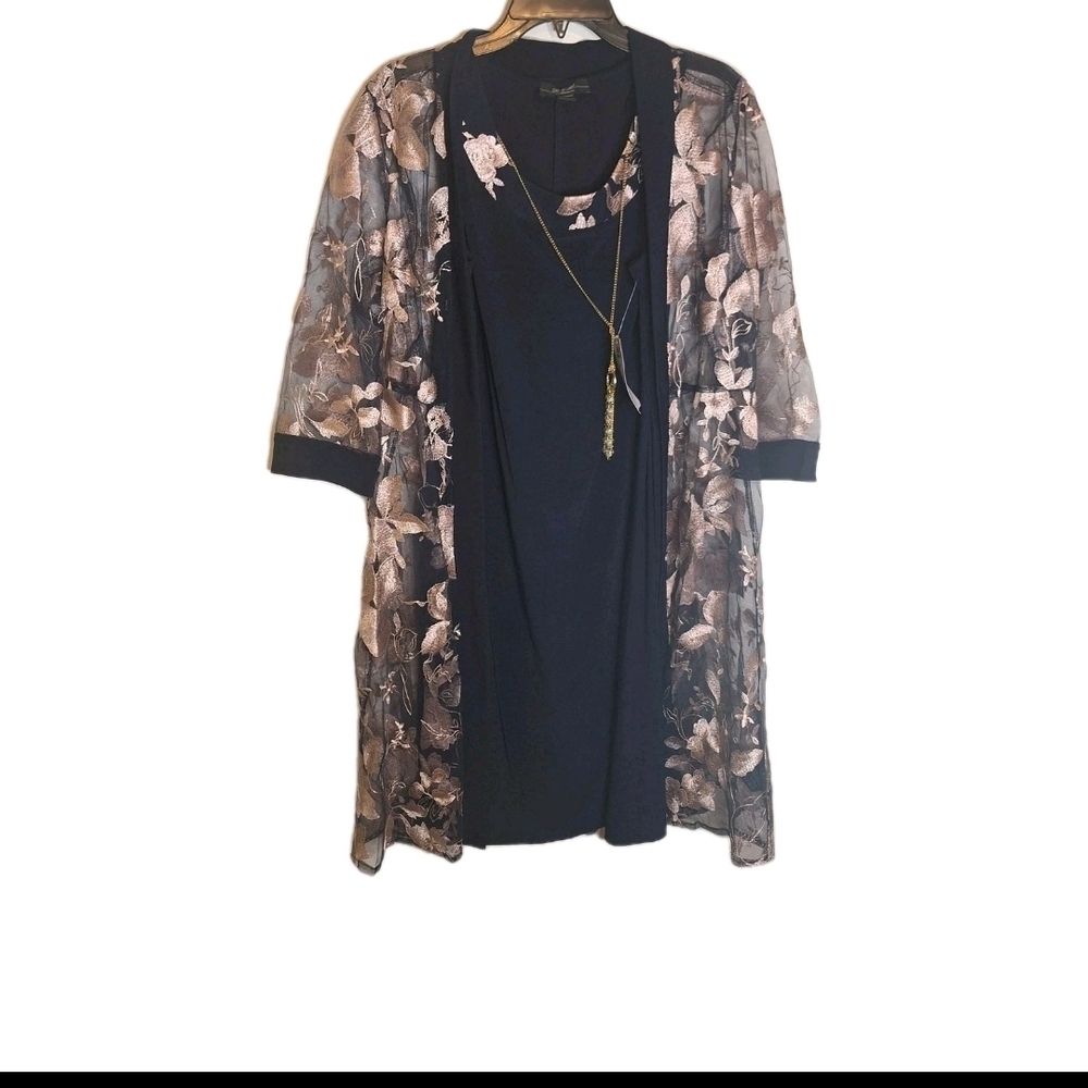 NWT R & M Richards Collection Black Dress with Floral Sheer Kimono. Size 8